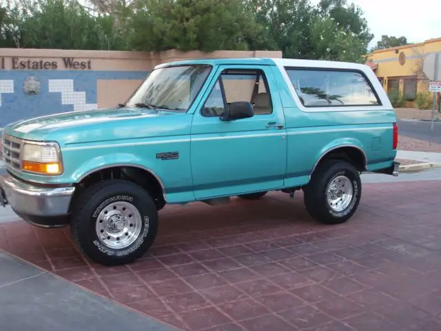 1994 Ford Bronco XL 4X4