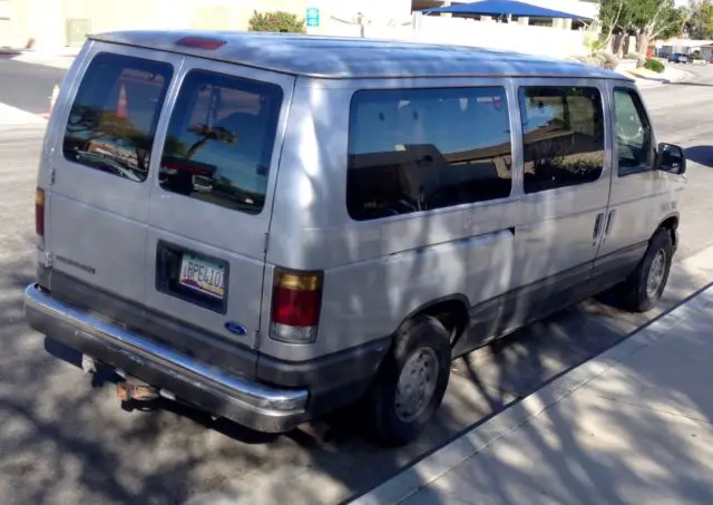 1994 Ford E-Series Van Club Wagon