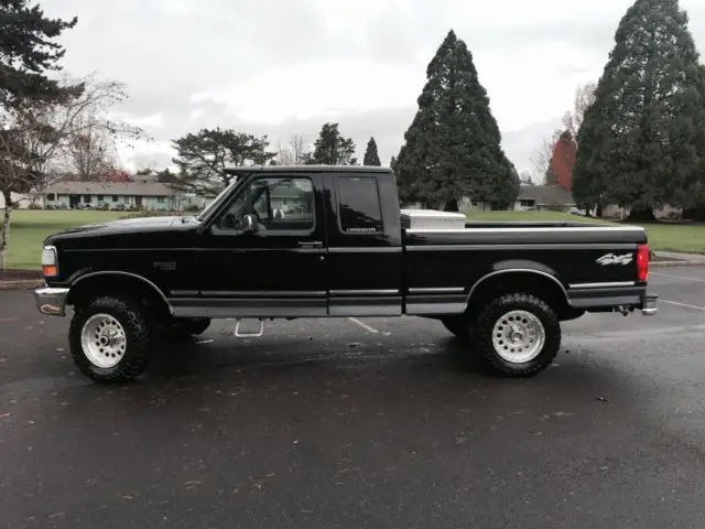 1994 Ford F-150 XLT Extended Cab Pickup 2-Door