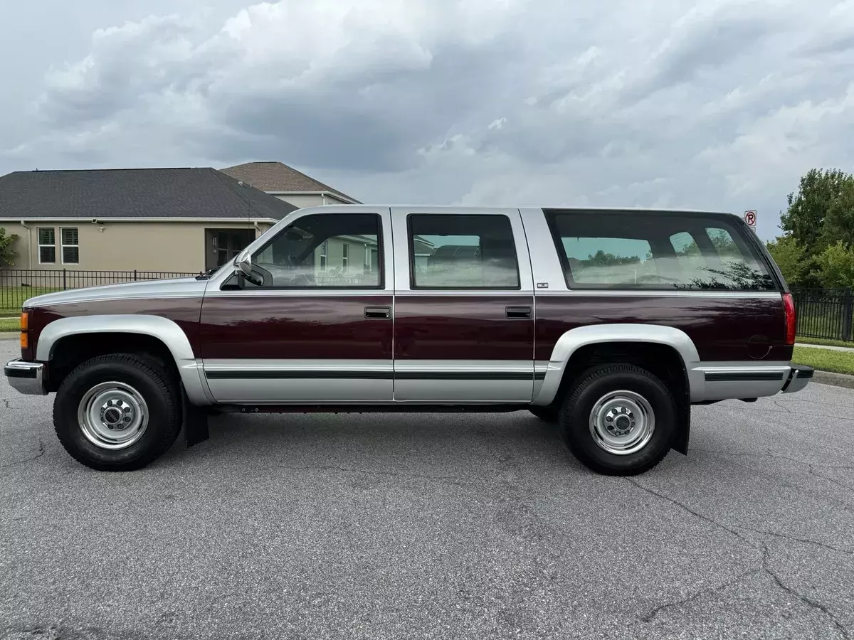 1994 GMC Suburban K2500 4x4 7.4 liter 57k original miles