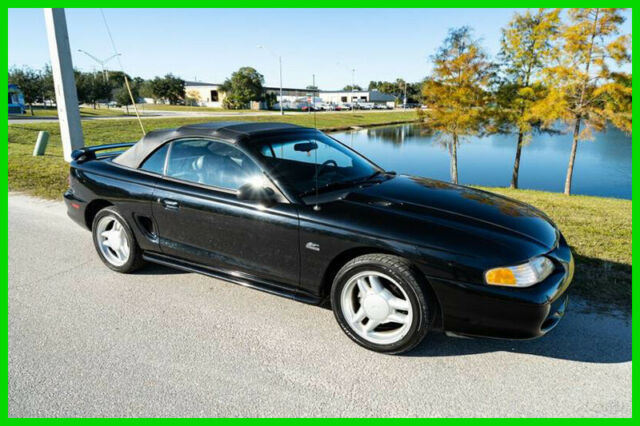 1994 Ford Mustang GT 2dr Convertible