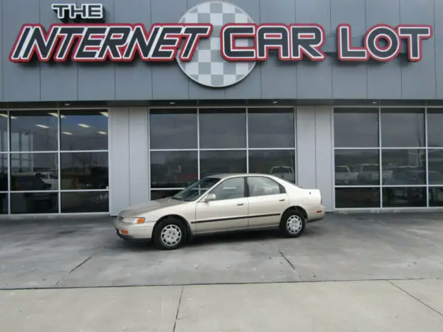 1994 Honda Accord 4dr Sedan LX Automatic