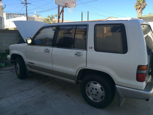 1994 Isuzu Trooper LS