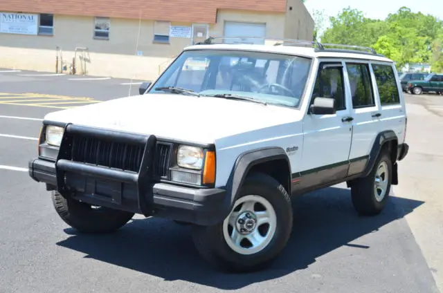 1994 Jeep Cherokee 4dr Sport 4W