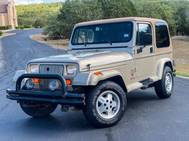 1994 Jeep Wrangler - YJ - Sahara - 4.0L - Texas Jeep - Low Miles