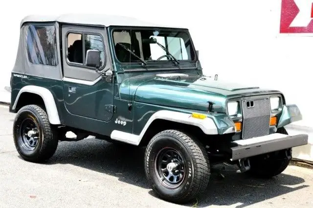 1994 Jeep Wrangler SE Sport Utility 2-Door