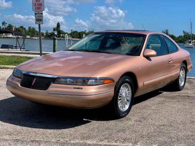 1994 Lincoln Mark Series Base 2dr Coupe