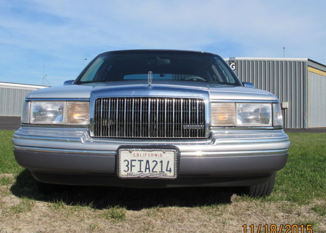 1994 Lincoln Town Car