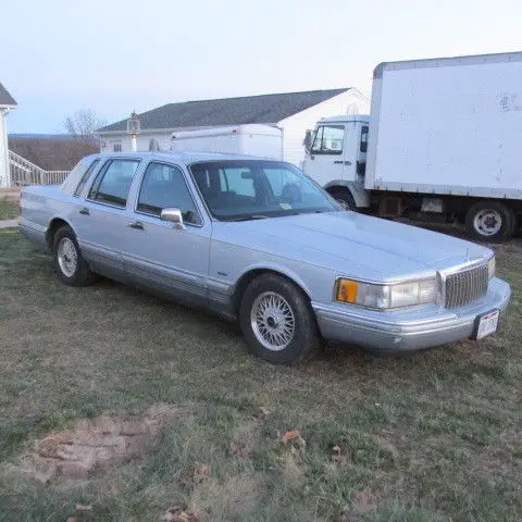 1994 Lincoln Town Car