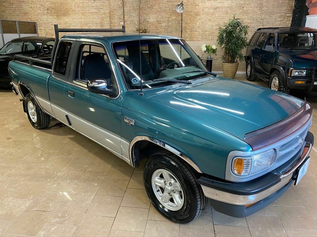 1994 Mazda B-Series Pickups B4000 LE 2dr Extended Cab SB