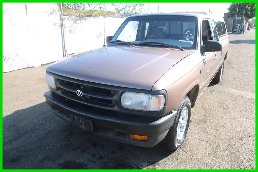 1994 Mazda B-Series Pickups B3000 SE