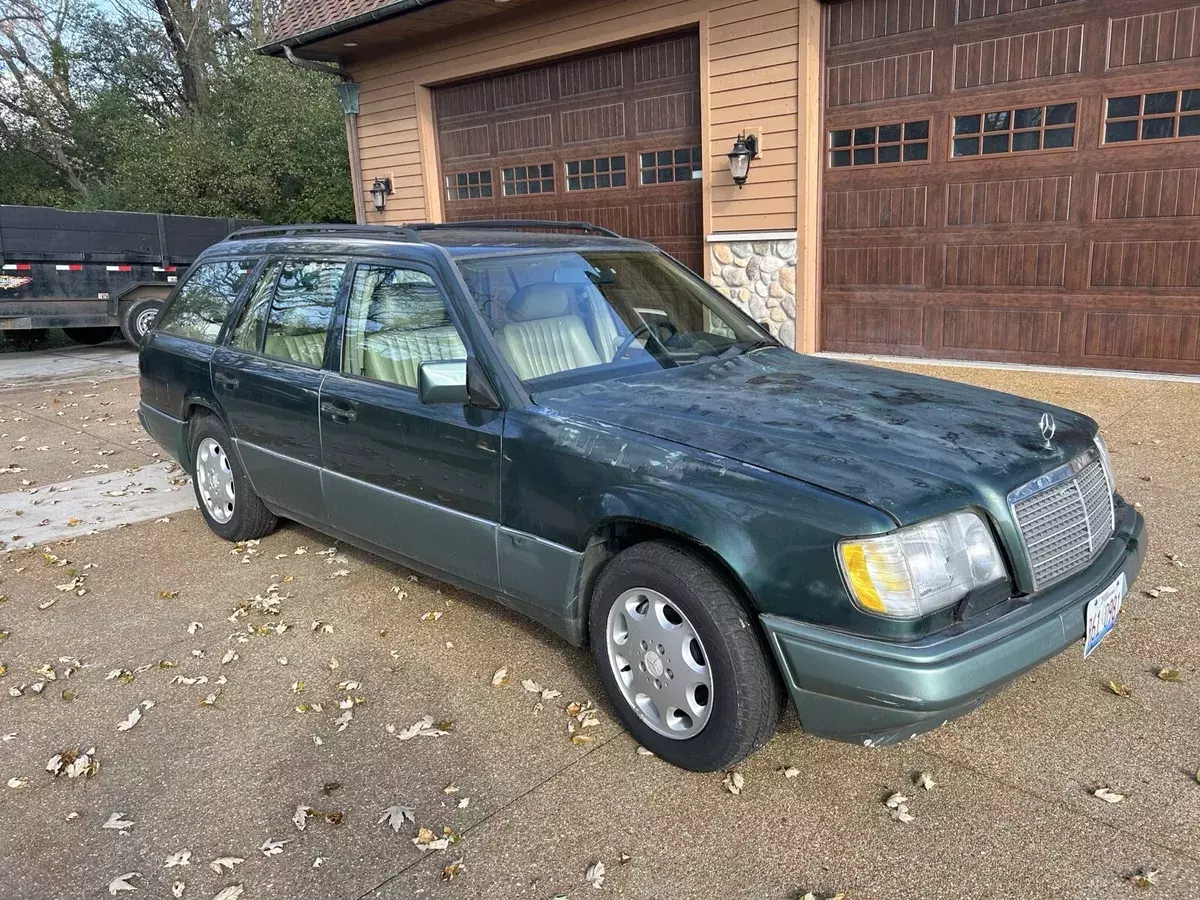 1994 Mercedes-Benz E-Class