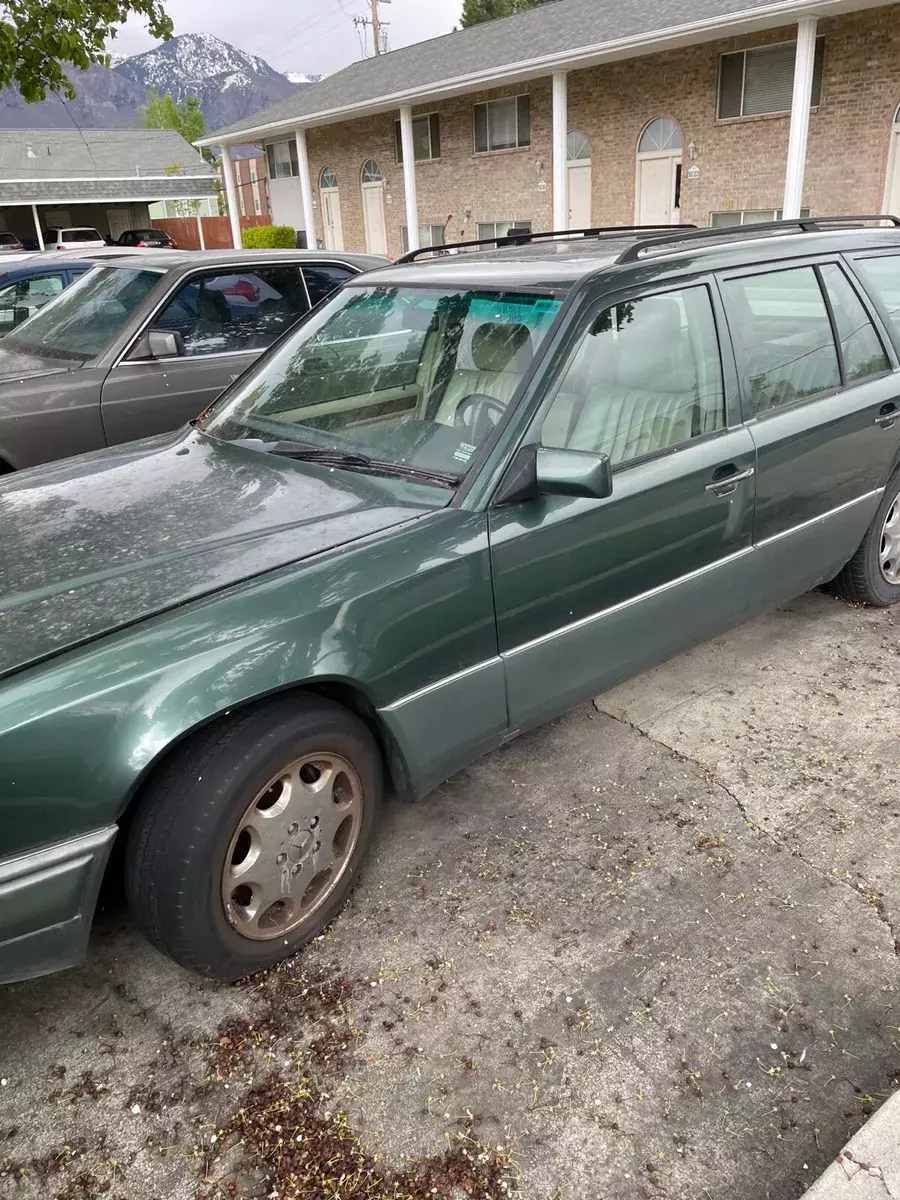 1994 Mercedes-Benz E-Class 320