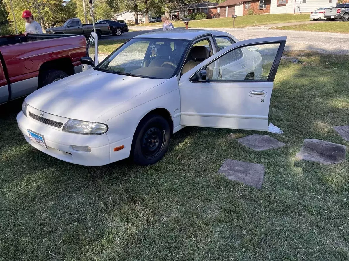 1994 Nissan Altima XE