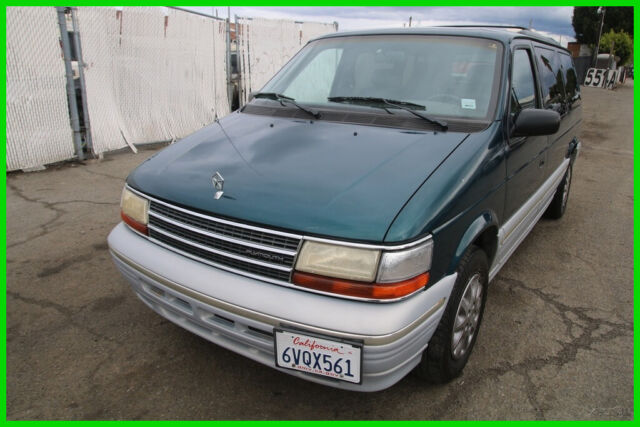 1994 Plymouth Grand Voyager LE