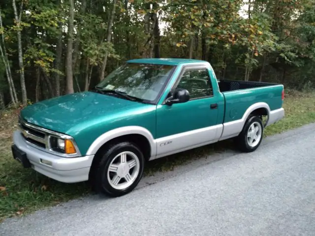 1994 Chevrolet S-10 LS