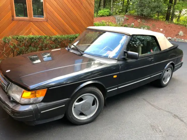 1994 Saab 900 Commemorative Edition