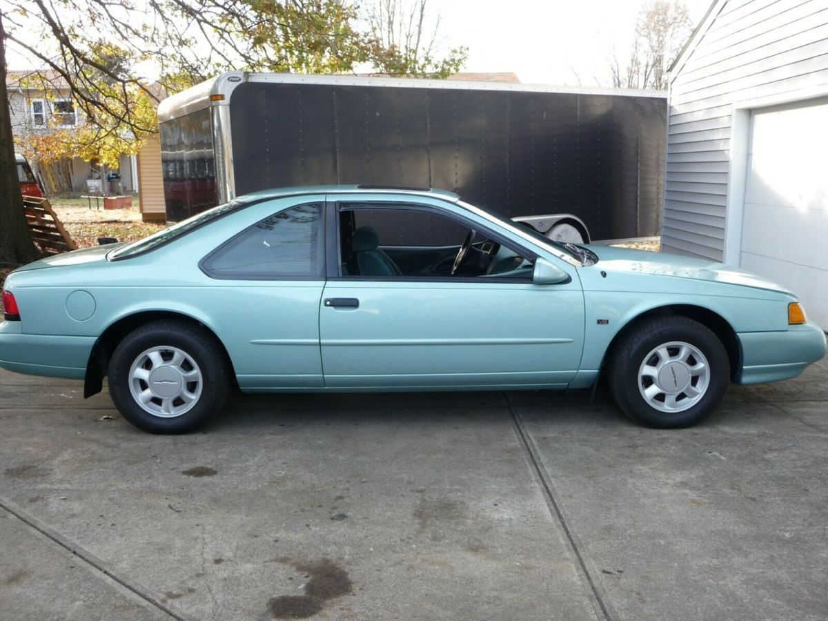 1994 Ford Thunderbird LX