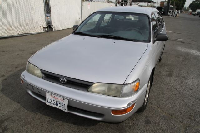 1994 Toyota Corolla DX Sedan 4-Door