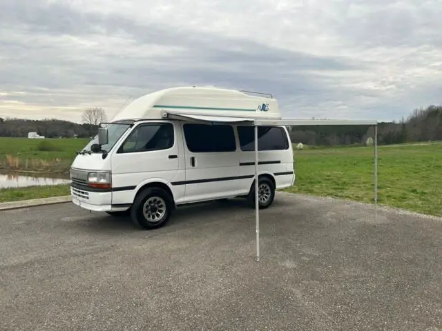 1994 Toyota Hiace camper 4X4