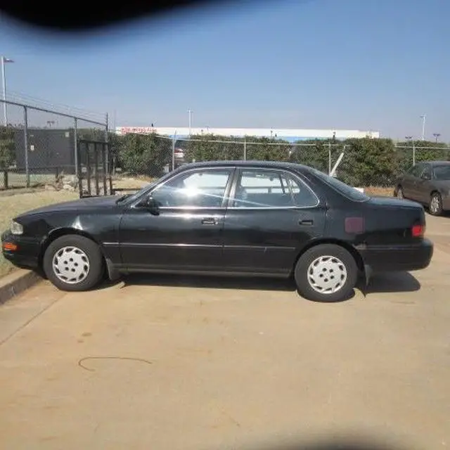 1994 Toyota Camry LE CASH CAR!!