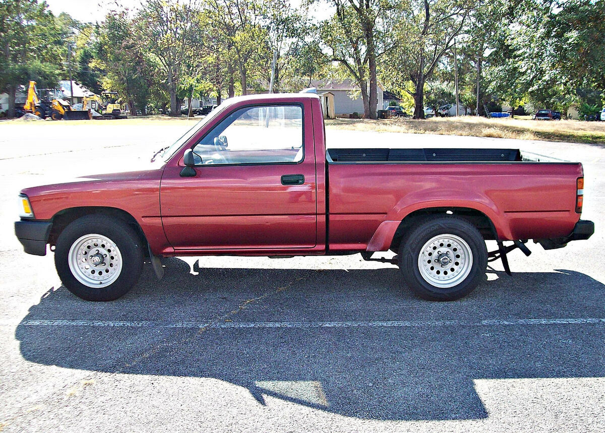 1994 Toyota Pickup SHORT WHEELBASE 2WD