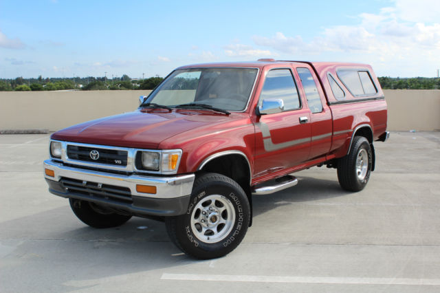1994 Toyota 4X4 EXTENDED CAB LONG BED TOYOTA TACOMA HILUX 4X4 LONG BED WITH CAMPER