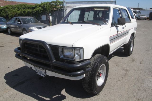 1988 Toyota 4Runner DLX Sport Utility 2-Door