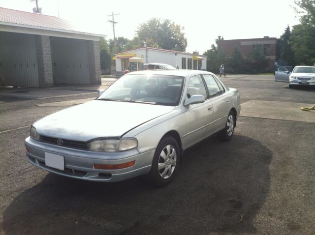 1994 Toyota Camry LE