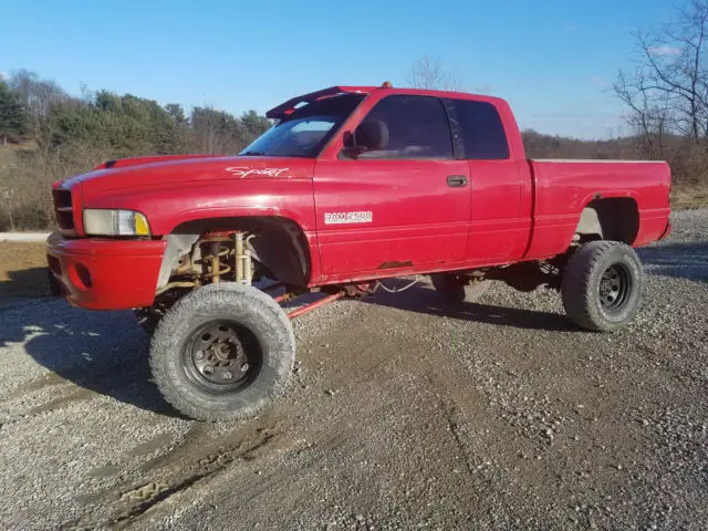 1900 Dodge Ram 2500