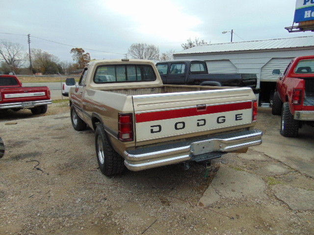 1992 Dodge Ram 2500 LE