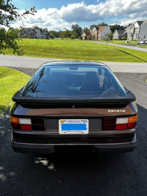 1985 Porsche 944