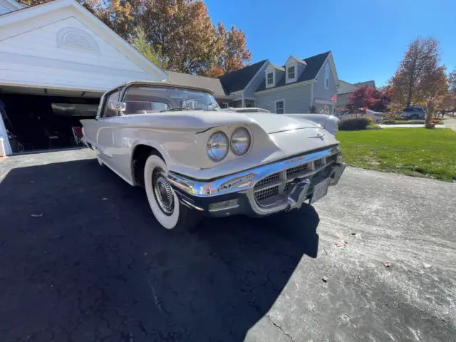 1960 Ford Thunderbird