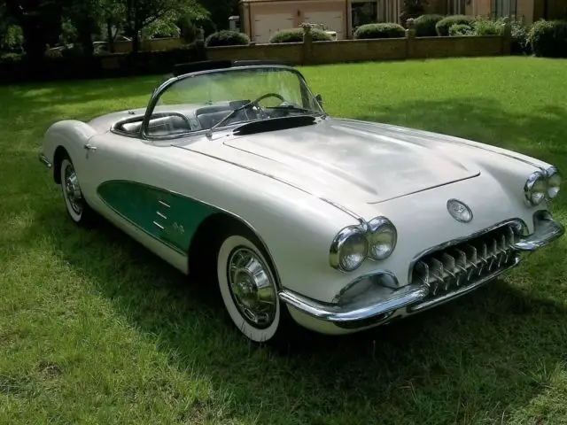 1959 Chevrolet Corvette ROADSTER CONVERTIBLE