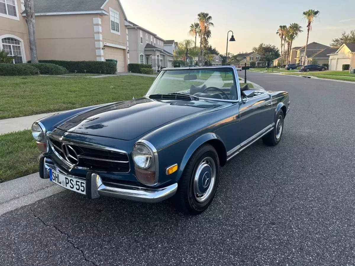 1971 Mercedes-Benz SL-Class 280SL Pagoda Roadster W113