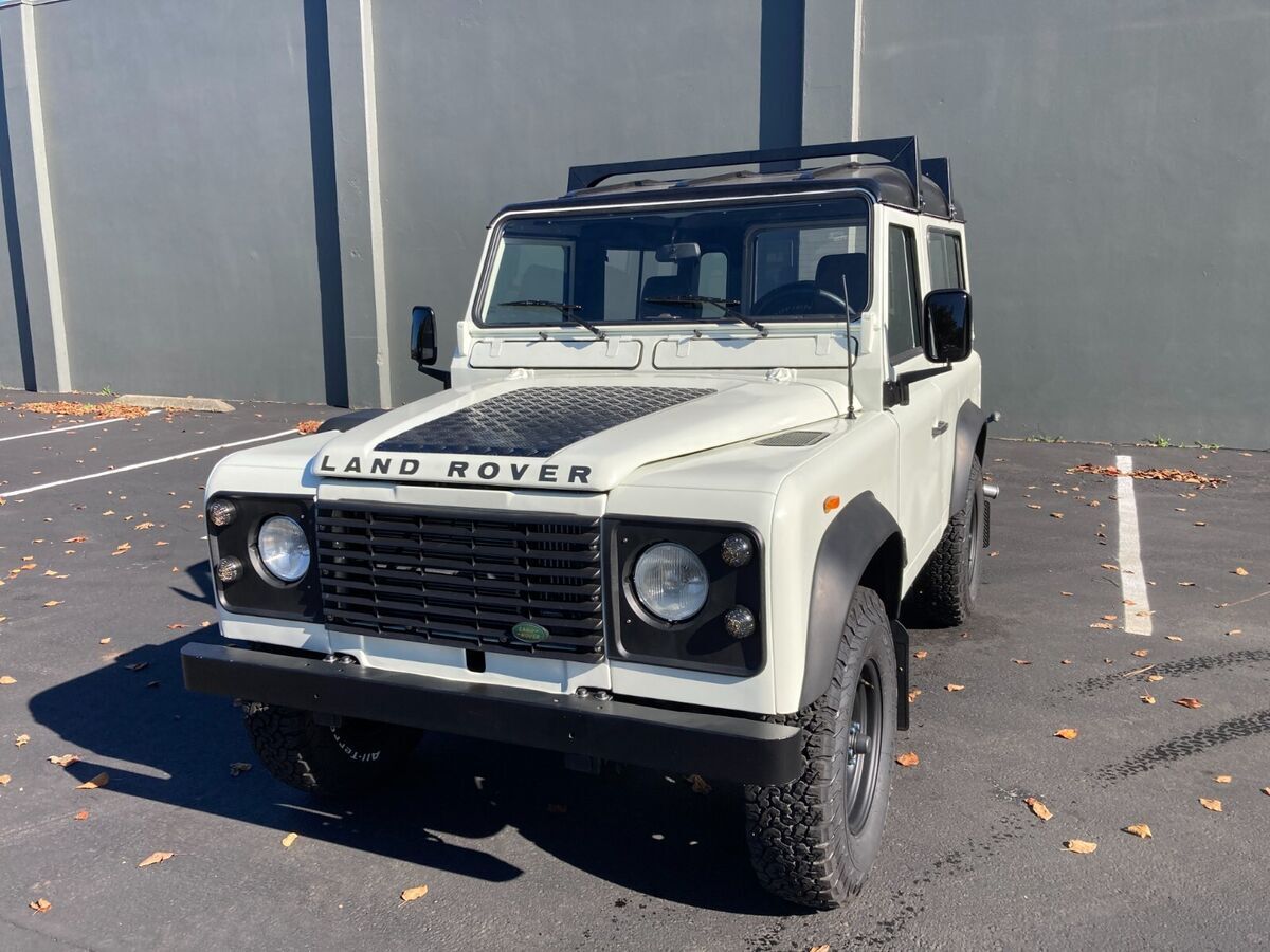 1985 Land Rover Defender