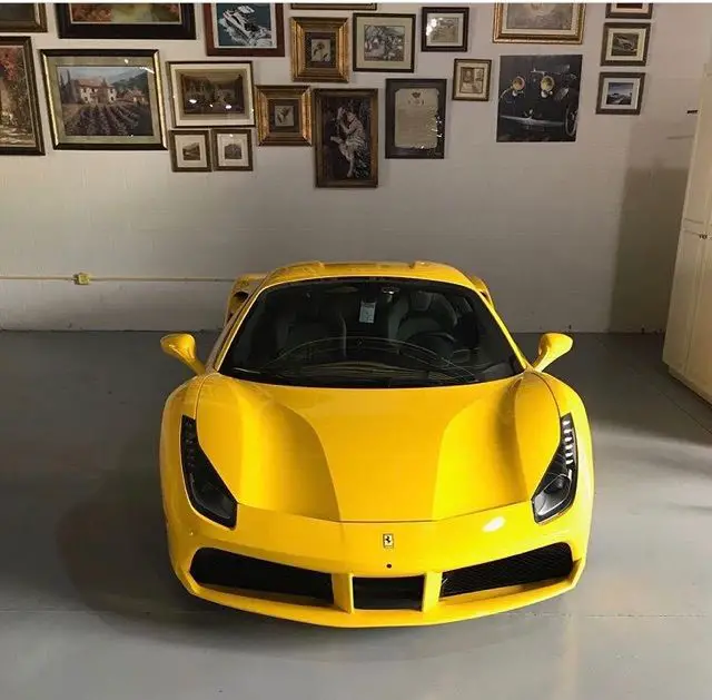 1900 Ferrari 488 Spider