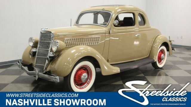 1935 Ford 5-Window --