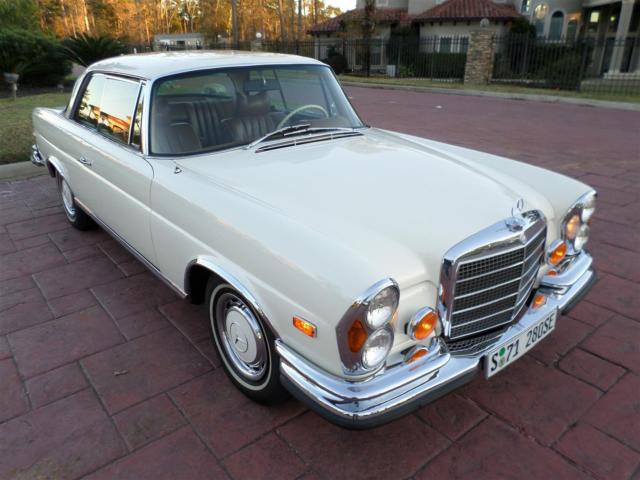 1971 Mercedes-Benz 200-Series FREE SHIPPING!