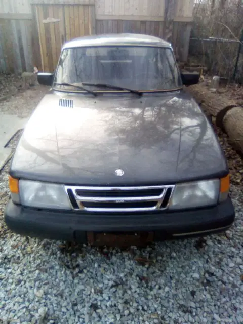 1990 Saab 900