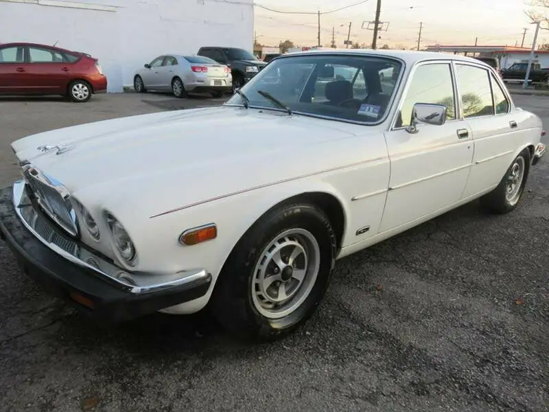 1985 Jaguar XJ6 XJ6 / PREMIUM