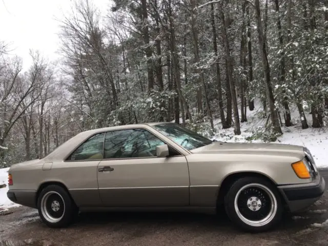 1990 Mercedes-Benz E-Class