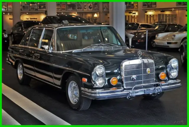 1973 Mercedes-Benz 300-Series