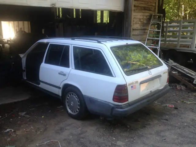 1987 Mercedes-Benz 300-Series wagon