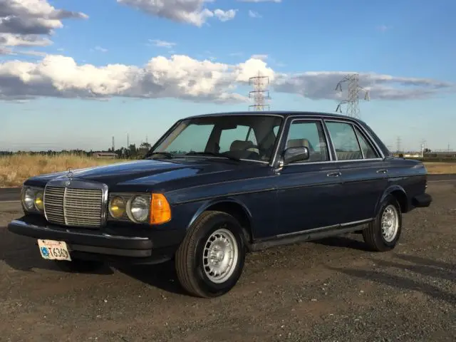 1984 Mercedes-Benz 300-Series