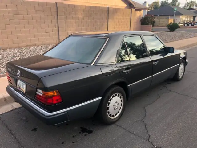 1992 Mercedes-Benz 300-Series