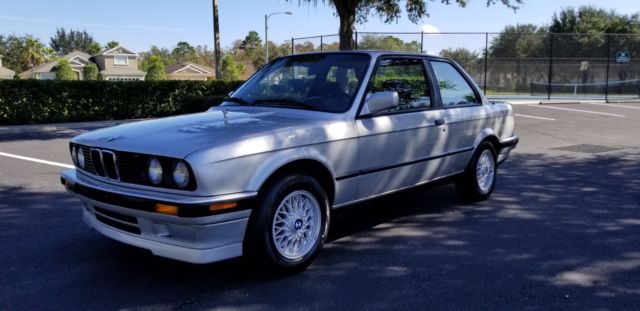 1991 BMW 3-Series 318is