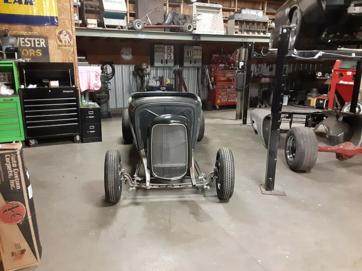 1932 Ford ROADSTER WITH TITLE