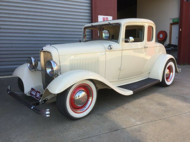 1932 Ford Model A leather