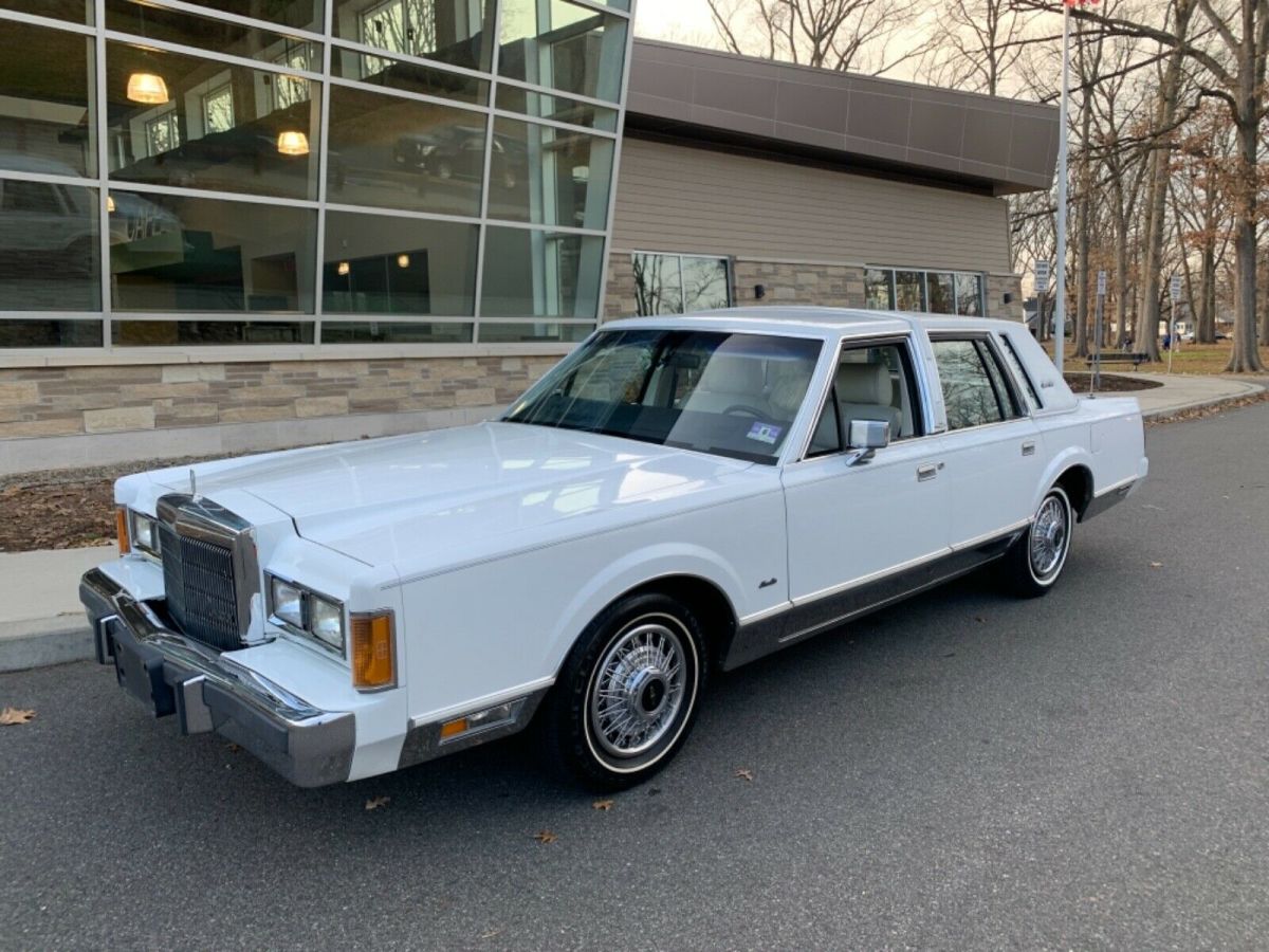 1989 Lincoln Town Car